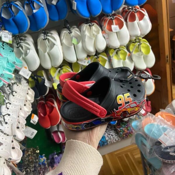 Crocs pallets,crocs liquidation,crocs sale,crocs liquidation pallet,crocs pallet uk