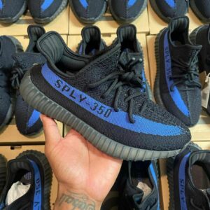 YEEZY SHOES PALLET - Image 17