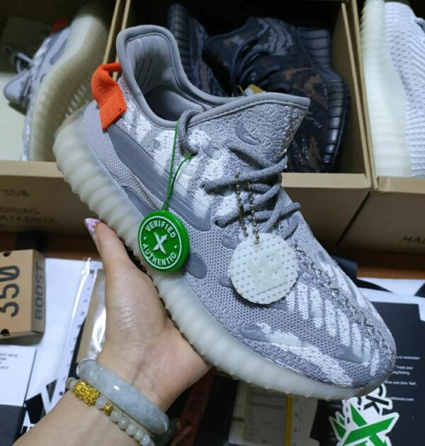 YEEZY SHOES PALLET