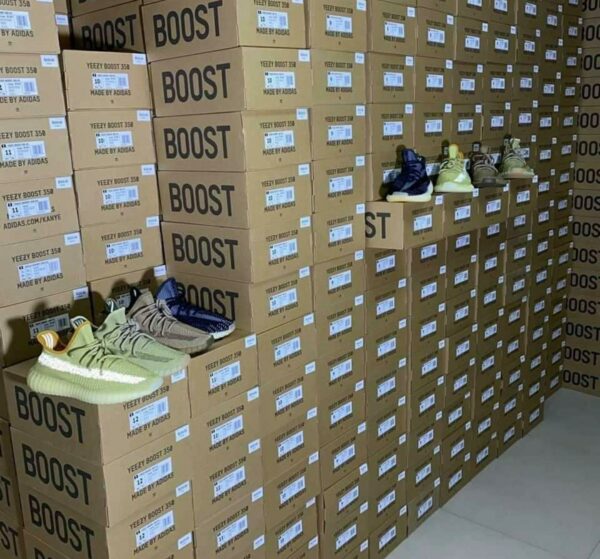 YEEZY SHOES PALLET