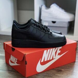 Authentic Nike sneakers pallets - Image 22