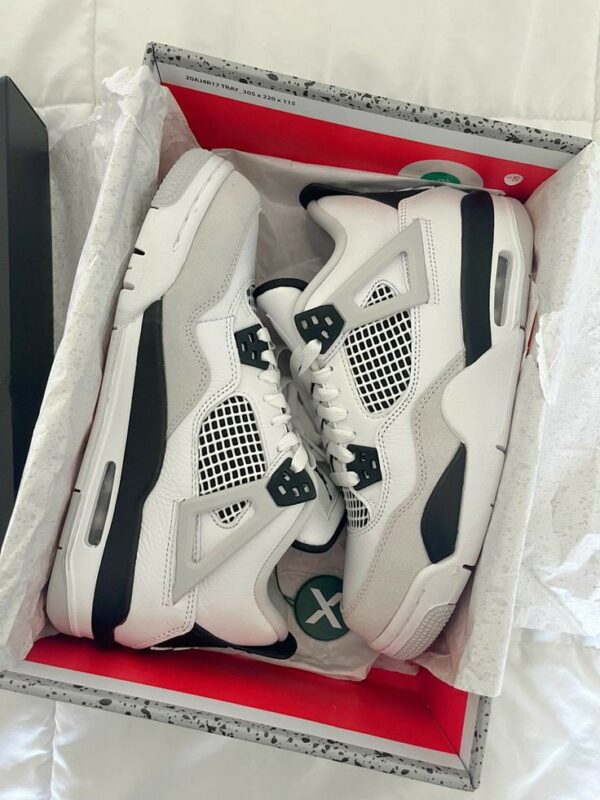 Authentic Jordan,Authentic Jordan Pallets