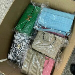Woman bags & purse pallets - Image 6