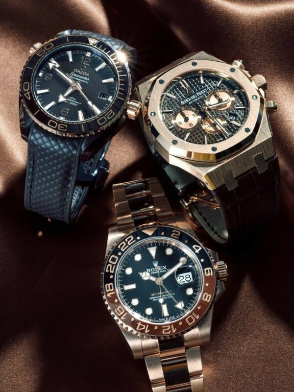 CASUAL WATCH PALLETS