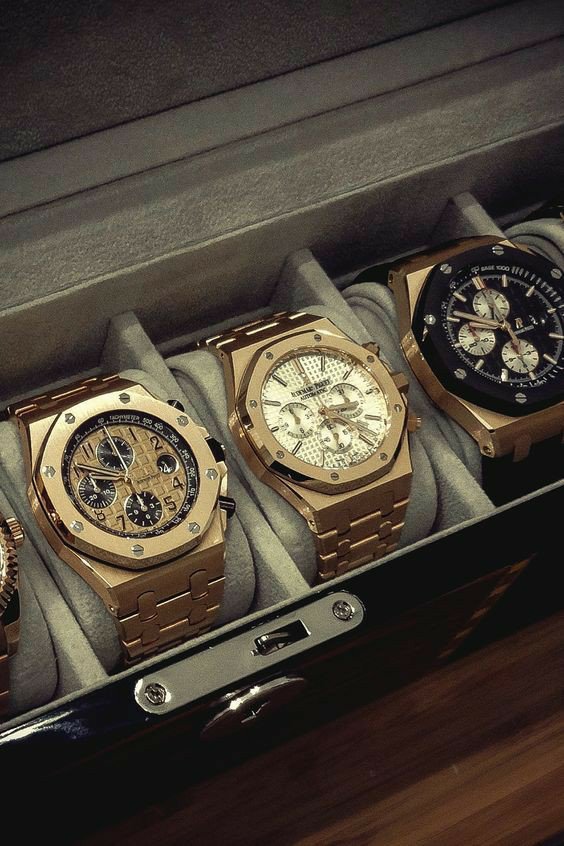 CASUAL WATCH PALLETS