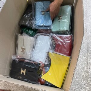 Woman bags & purse pallets - Image 15