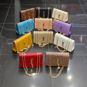 Woman bags & purse pallets - Image 13