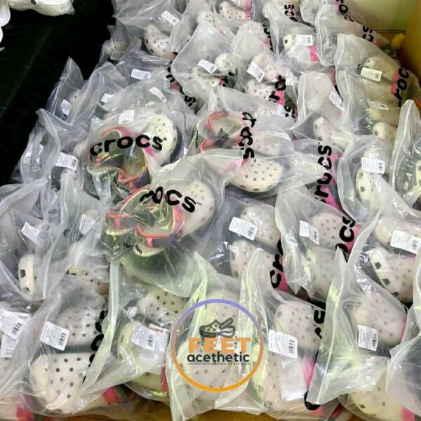 Crocs pallets,crocs liquidation,crocs sale,crocs liquidation pallet,crocs pallet uk