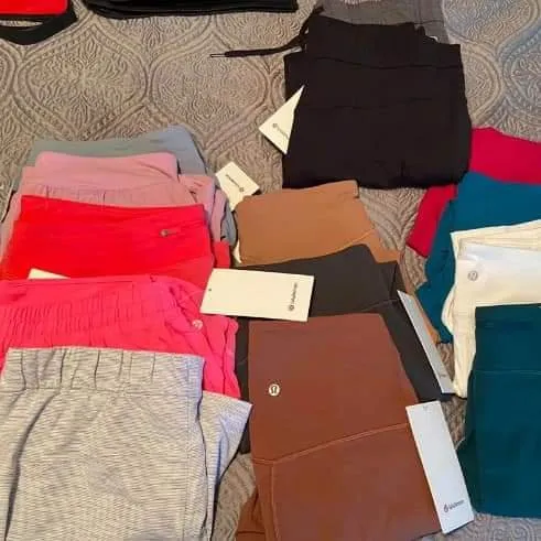 Lululemon Clothing Pallets,Lululemon Clothes Pallets,Wholesale Lululemon Pallets,Lululemon Bulk Clothing,Discount Lululemon Apparel