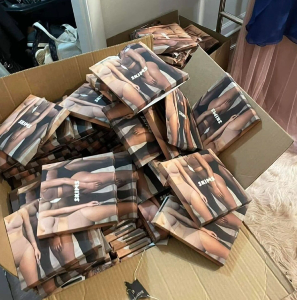 Skims Pallets,Wholesale Skims Pallets,Skims Shapewear Pallets,Reseller Skims Clothing